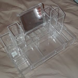 makeup holder/organizer